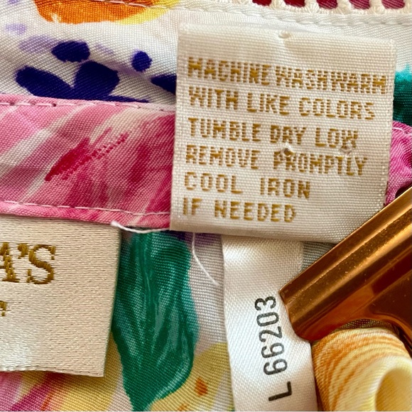 Victoria's Secret Multicolor Floral Robe - Picture 7 of 7